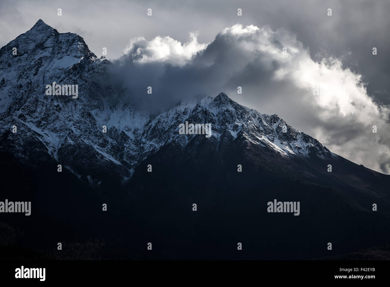 Montagne di Annapurna massif, Nepal. Foto Stock