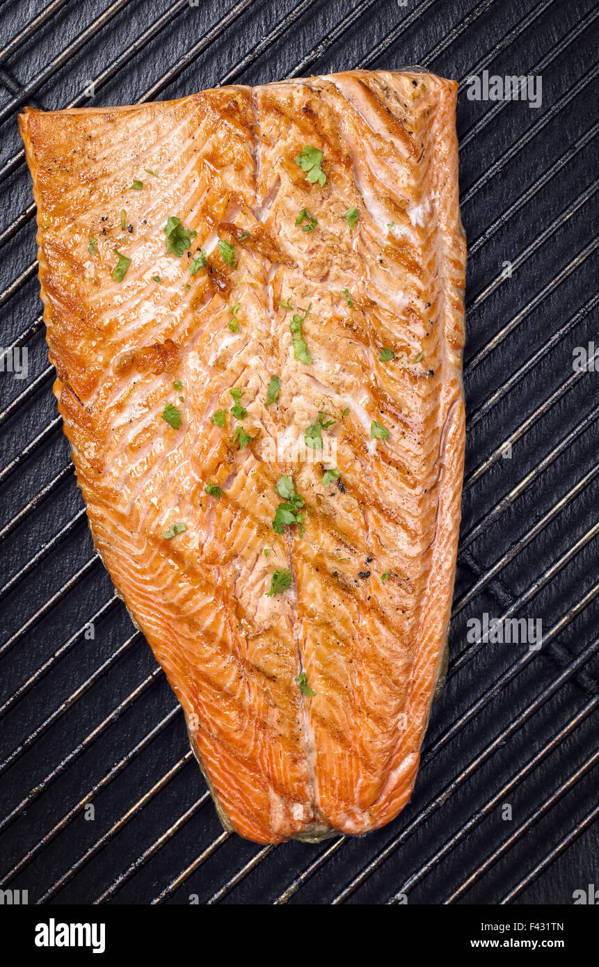 salmone alla griglia Foto Stock