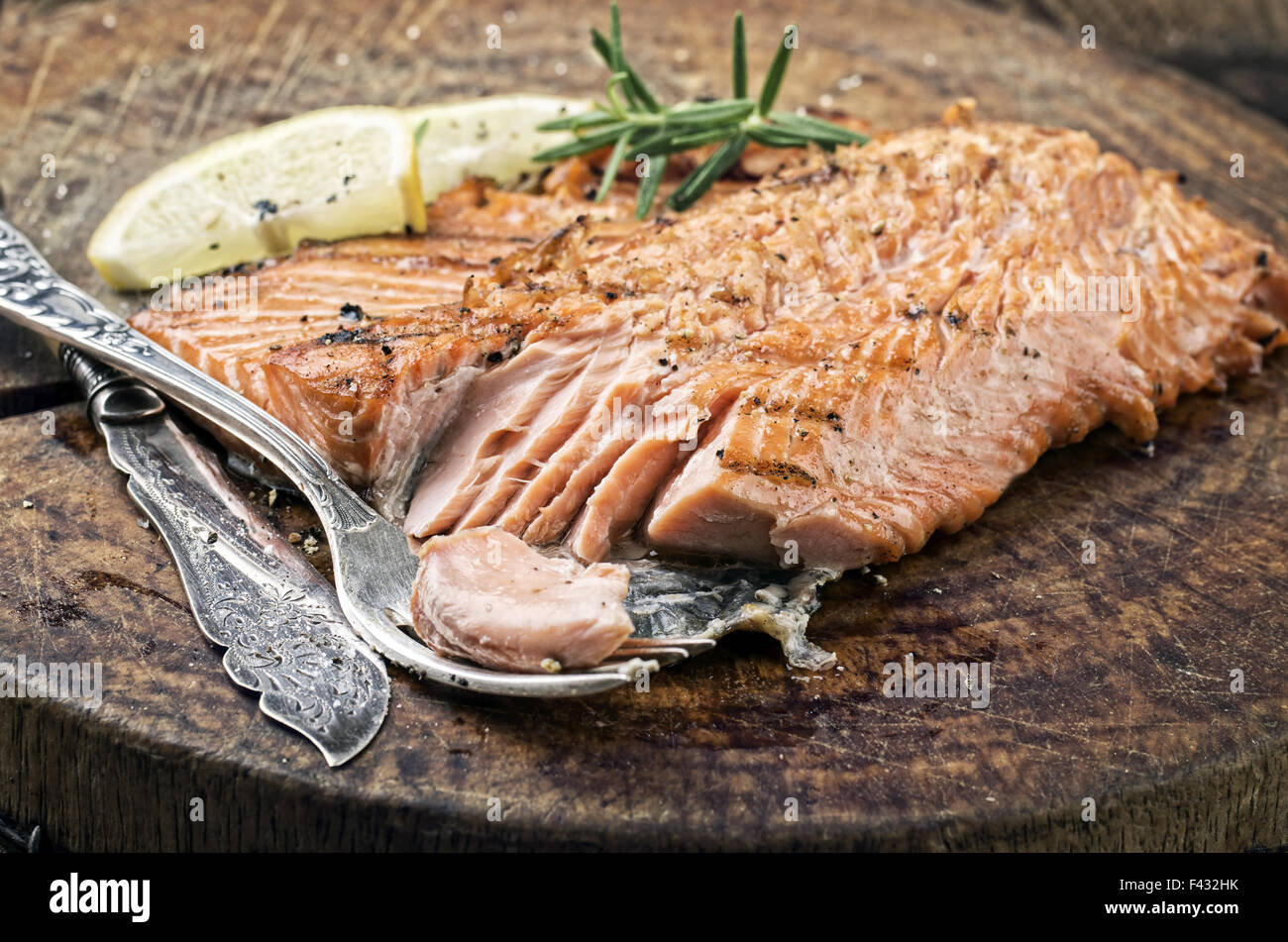 salmone alla griglia Foto Stock