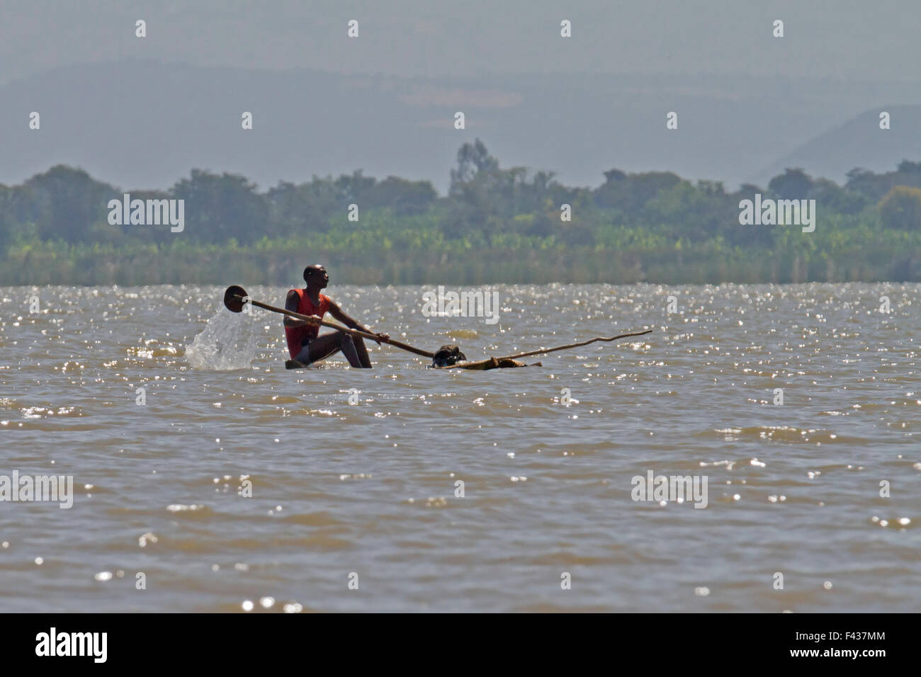 Africa, Etiopia, del Nilo Azzurro uomo in una piroga Foto Stock