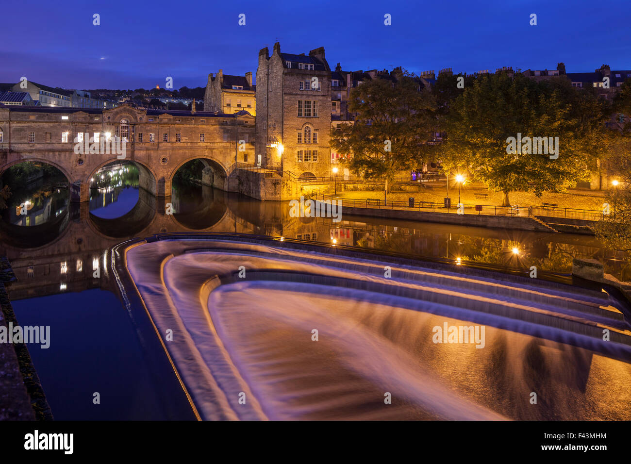 Fiume avon a bagno immagini e fotografie stock ad alta risoluzione Alamy