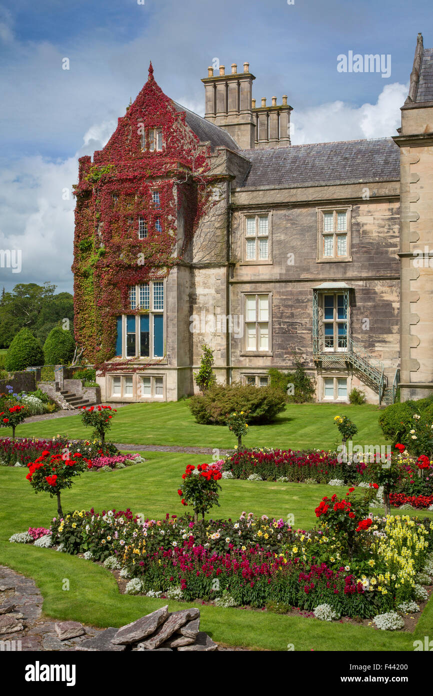 Giardino di Muckross House vicino a Killarney, nella contea di Kerry, Irlanda Foto Stock