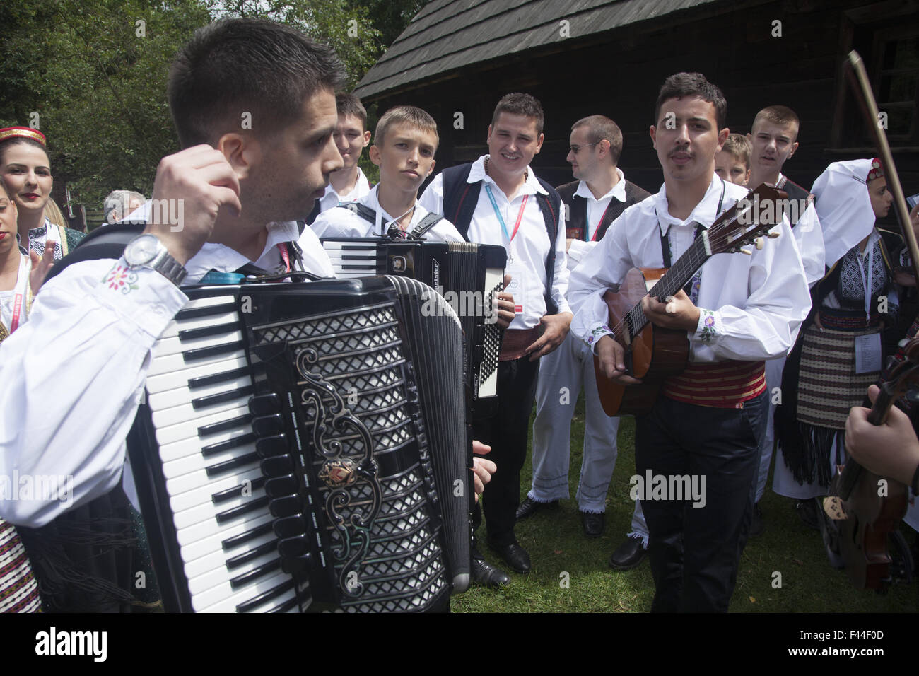 I musicisti in un International Folk Arts Festival nei pressi di Zielona Gora, Polonia. Foto Stock