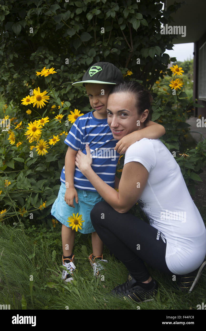 La madre e il figlio, Zielona Gora, Polonia. Foto Stock