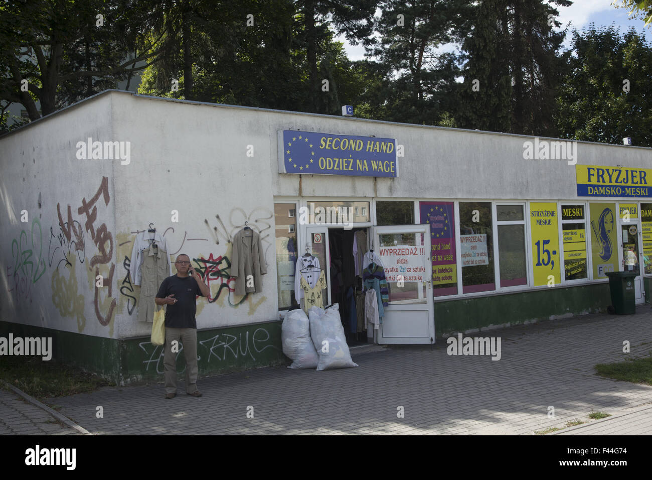 Seconda mano di negozio di abbigliamento in Zielona Gora, Polonia. Foto Stock