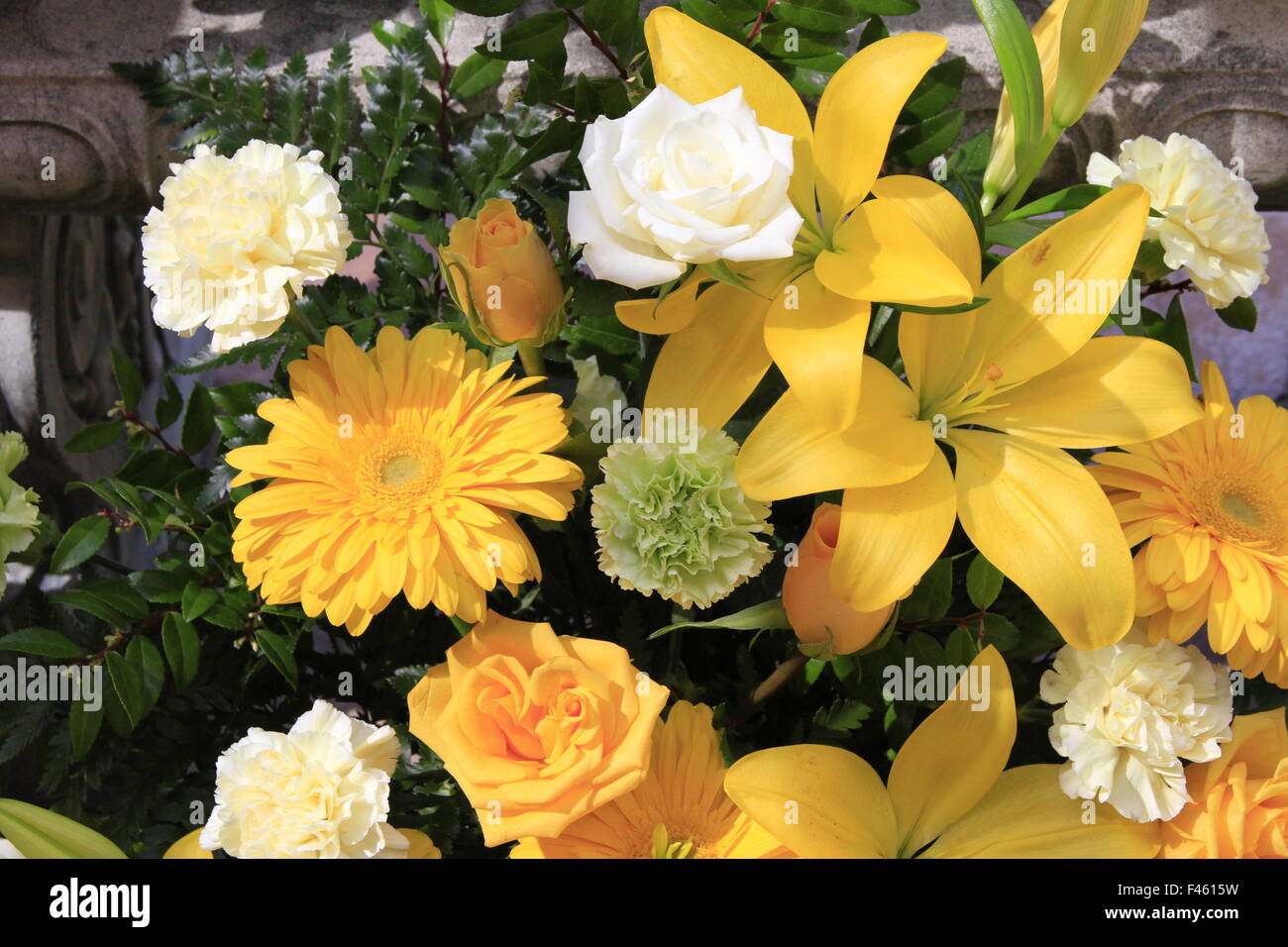 Bella composizione floreale Foto Stock