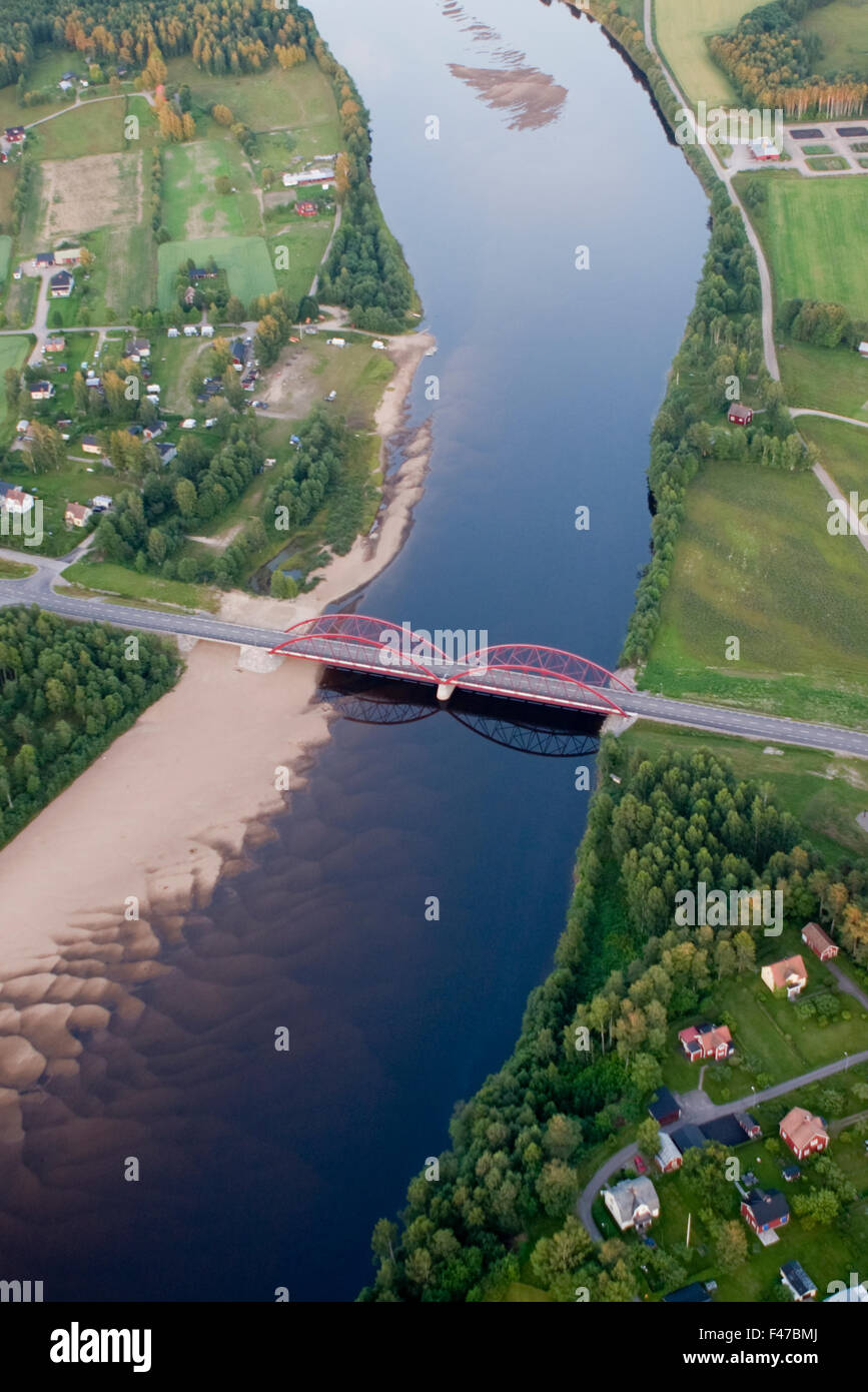 Vista aerea di un fiume, Svezia. Foto Stock