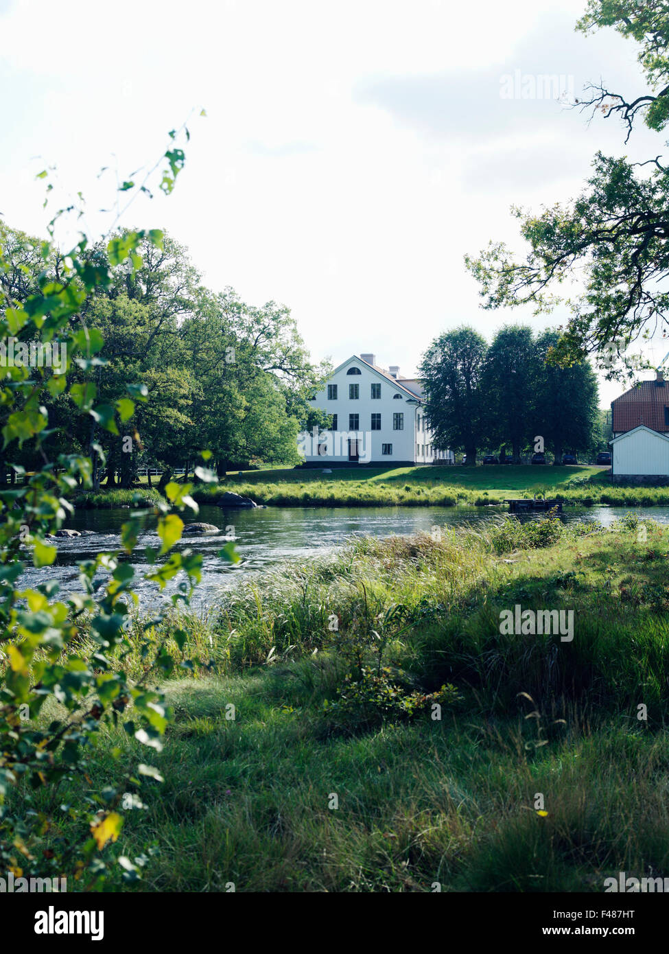 Un bianco country house, Svezia. Foto Stock