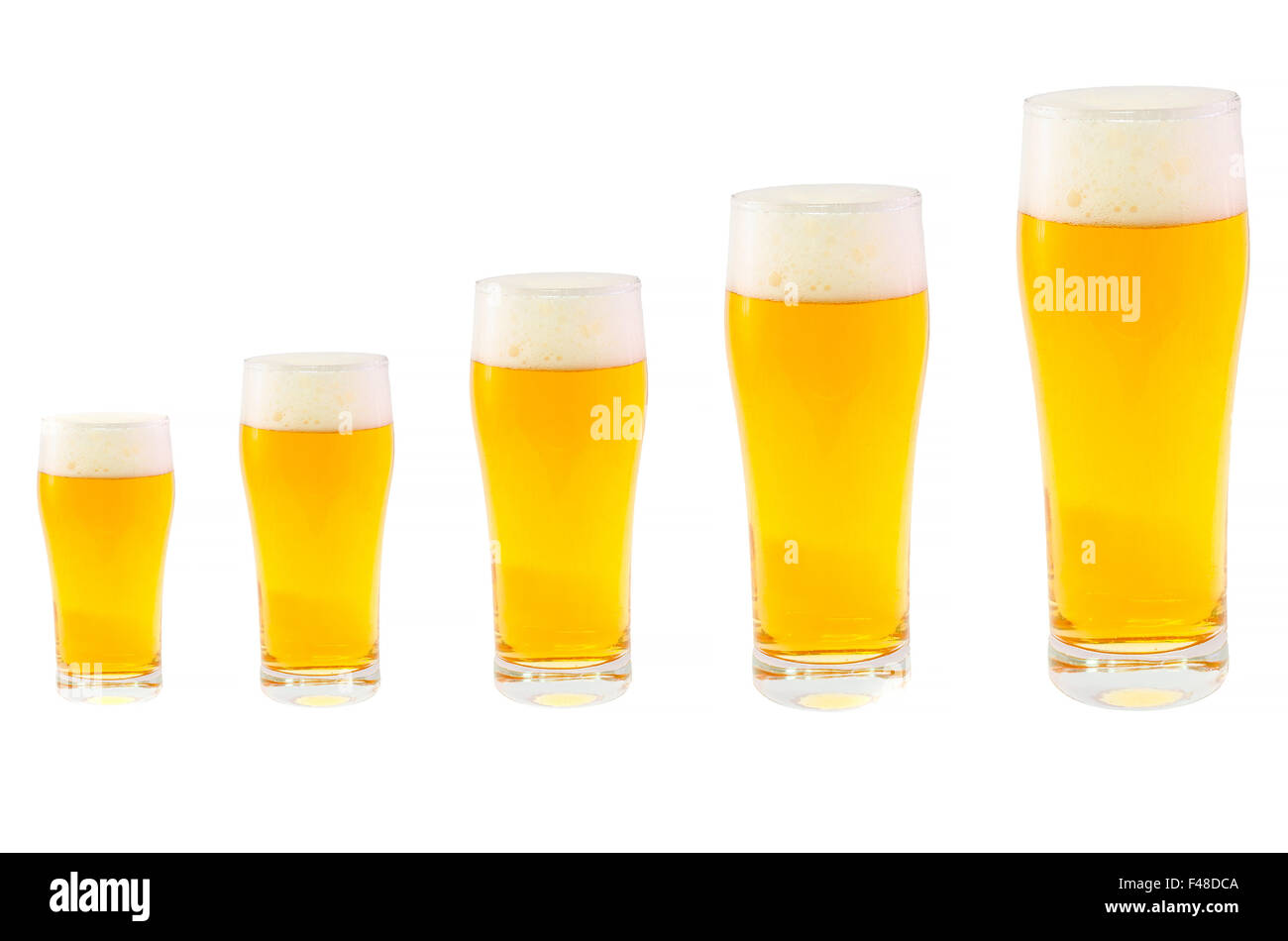 5 bicchieri da birra Foto Stock