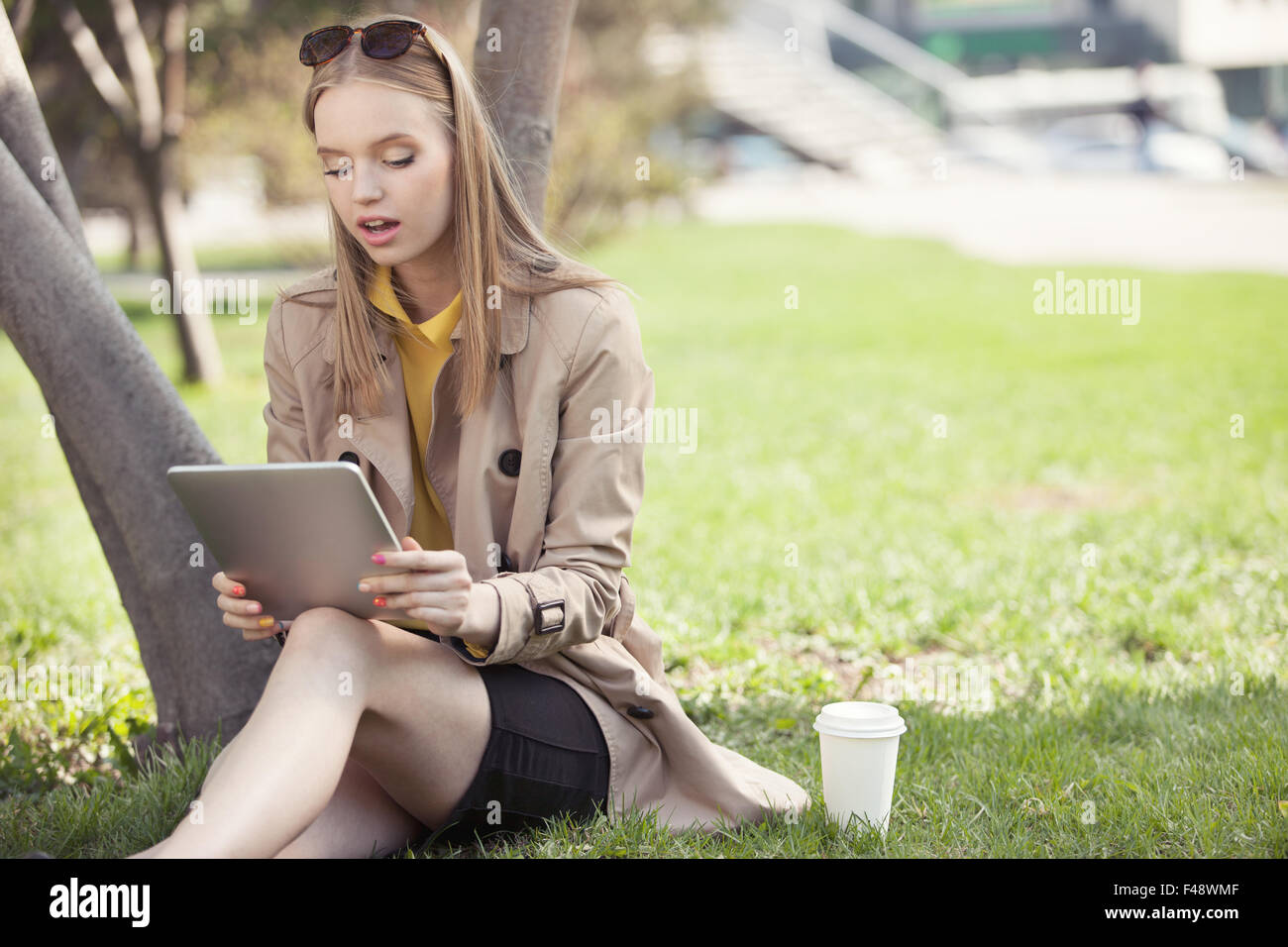 Studiare all'esterno. Foto Stock