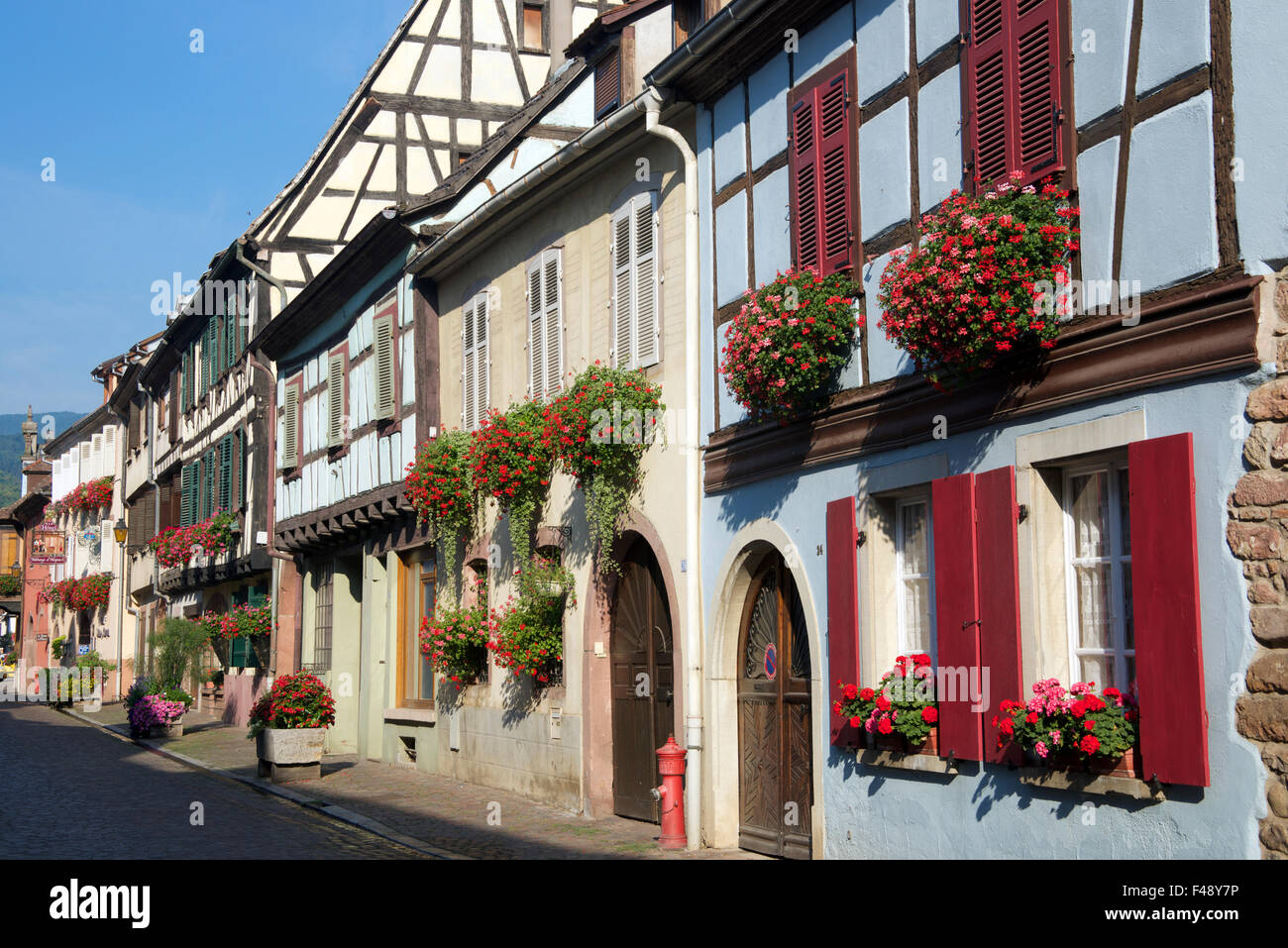 Tradizionali di vecchie case Kientzheim Alsace Francia Foto Stock