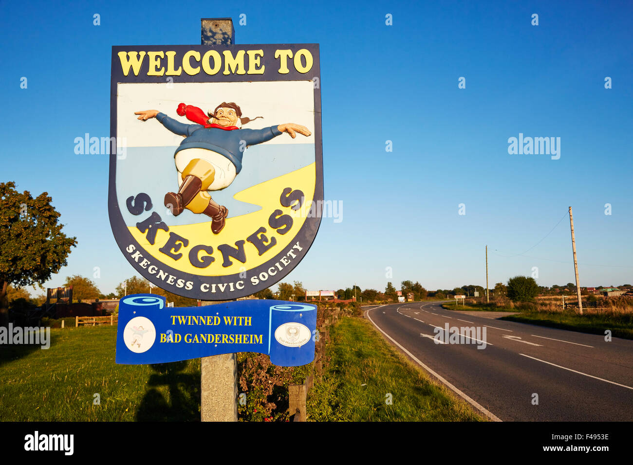 Benvenuto a Skegness road sign, Skegness, Lincolnshire, Inghilterra, Regno Unito. Foto Stock