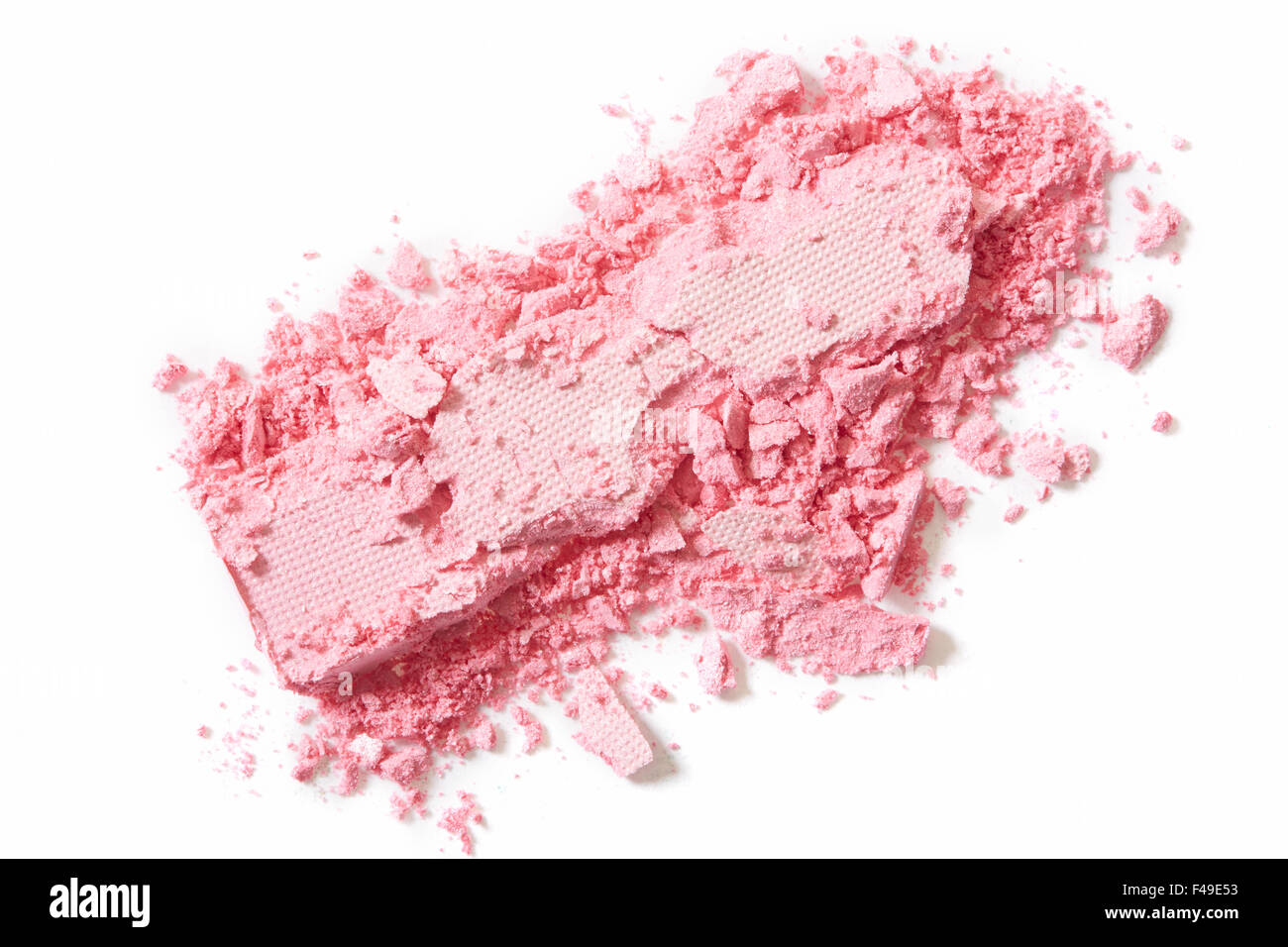Pink eye shadow frantumato cosmetici su bianco Foto Stock