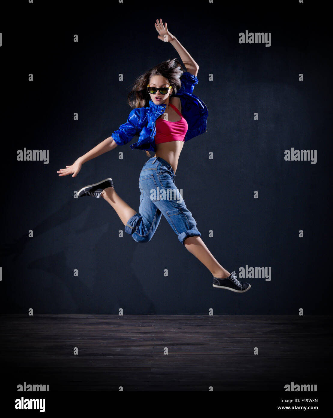 Ragazza giovane ballerino di danza moderna (versione normale) Foto Stock