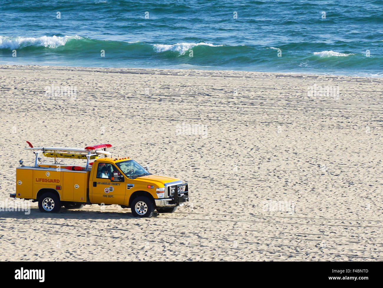 Bagnino di salvataggio presso la spiaggia di Venezia Foto Stock