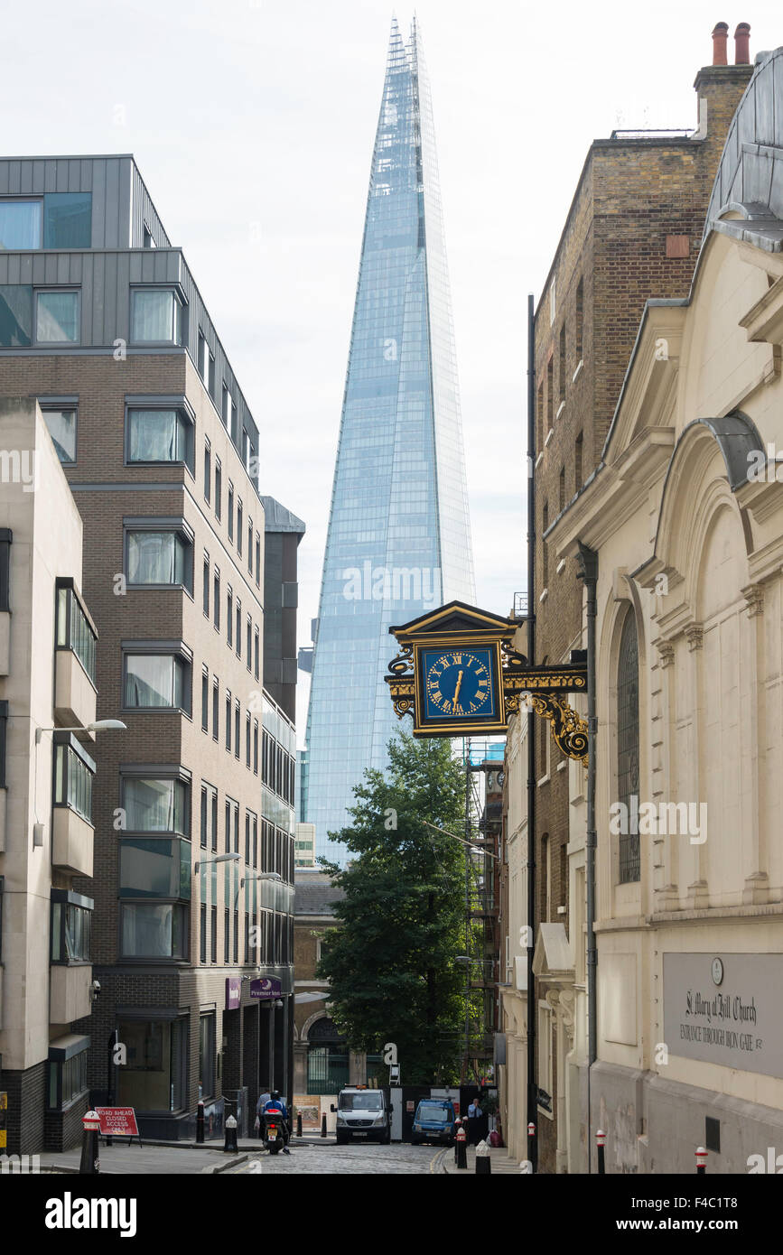 Vista dell'edificio di Shard di Santa Maria in Colle, City of London, Londra, Inghilterra, Regno Unito Foto Stock
