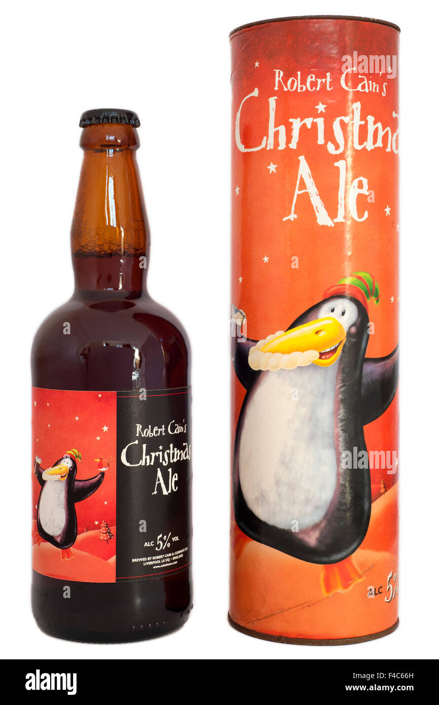 Edizione speciale Natale birra flacone e di una scatola di cartone ritagliati su sfondo bianco Foto Stock Edizione speciale Natale birra flacone e di una scatola di cartone ritagliati su sfondo bianco Foto Stock