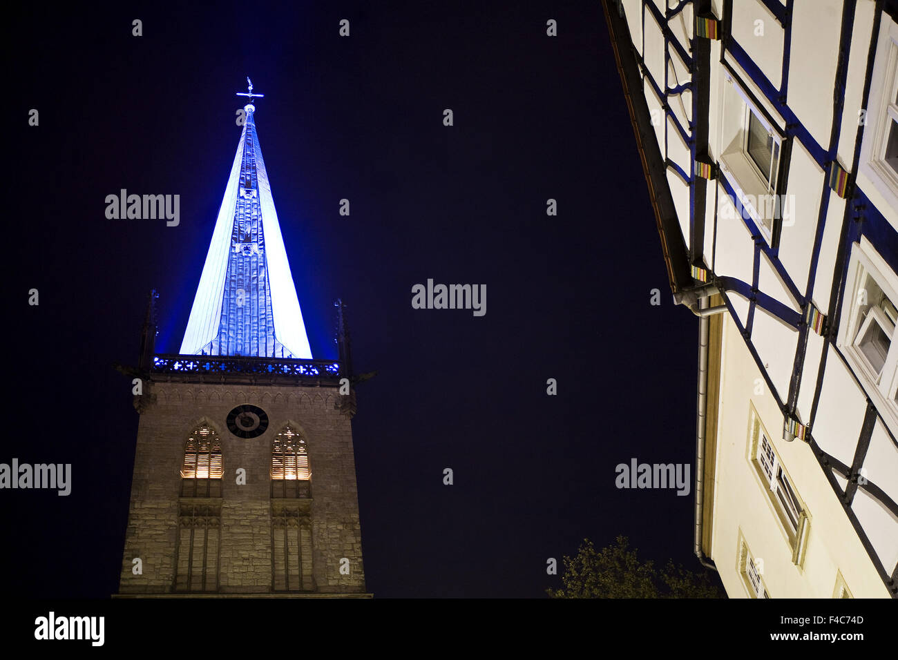 Città illuminata Chiesa di Unna, Germania Foto Stock