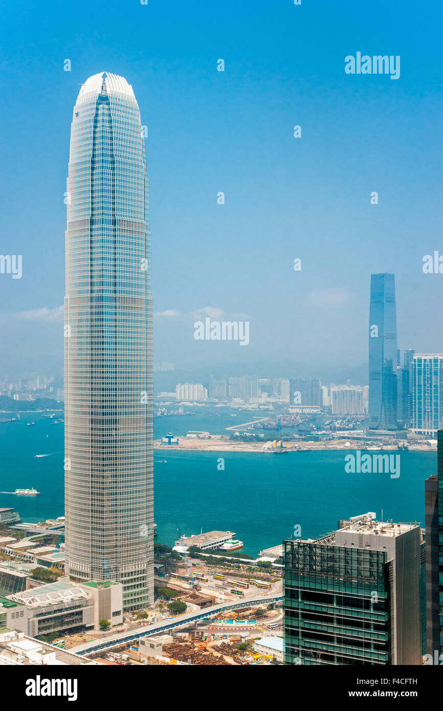 HONG KONG - MARZO 03: Due International Finance Centre tower facciata su Marzo 03, 2013, a Hong Kong. Torre 2 è anche noto come '2 Foto Stock