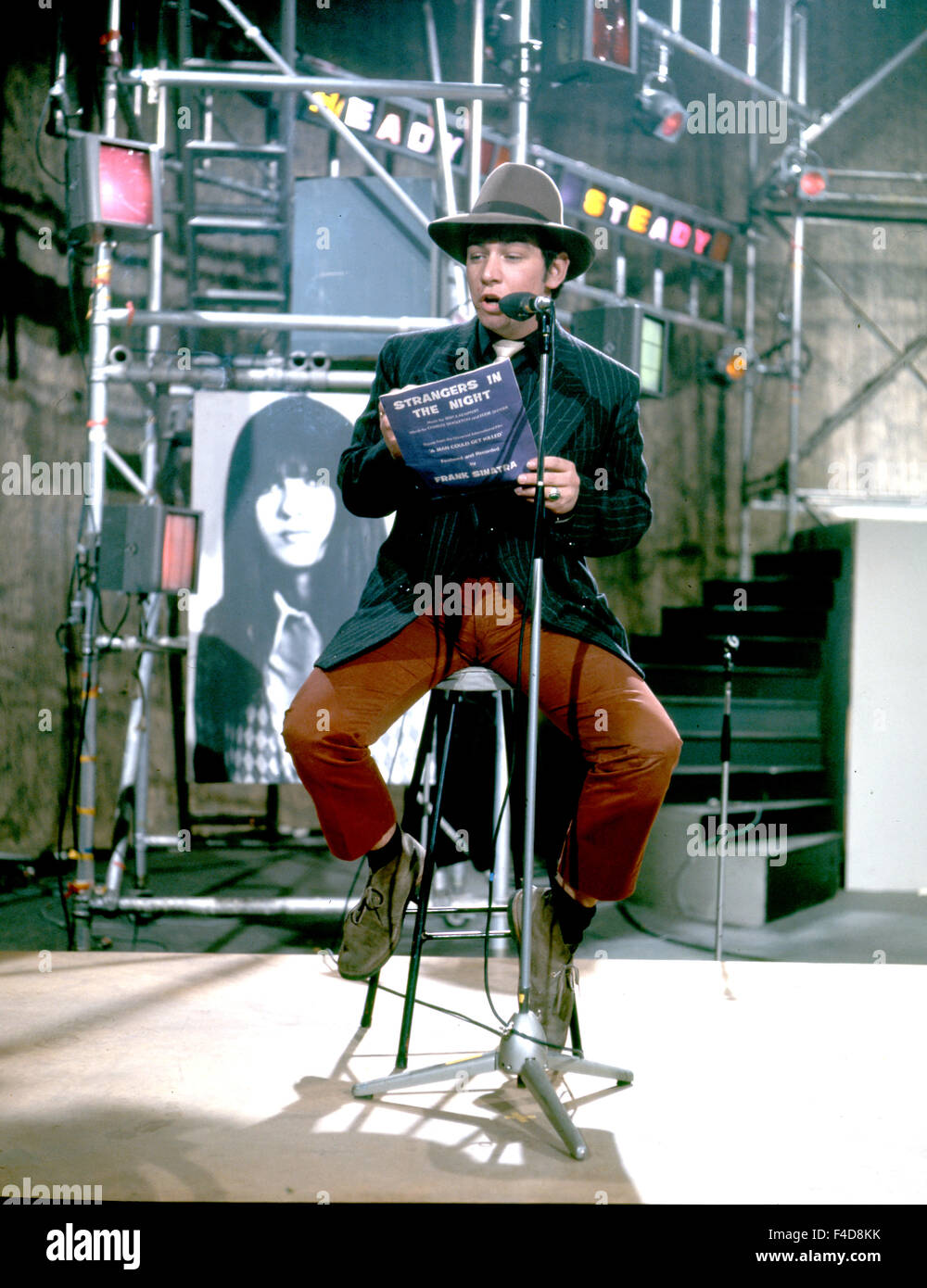 ERIC BURDON canta estranei nella notte sul pronto,costante,Go ! Circa 1967. Foto Tony Gale Foto Stock