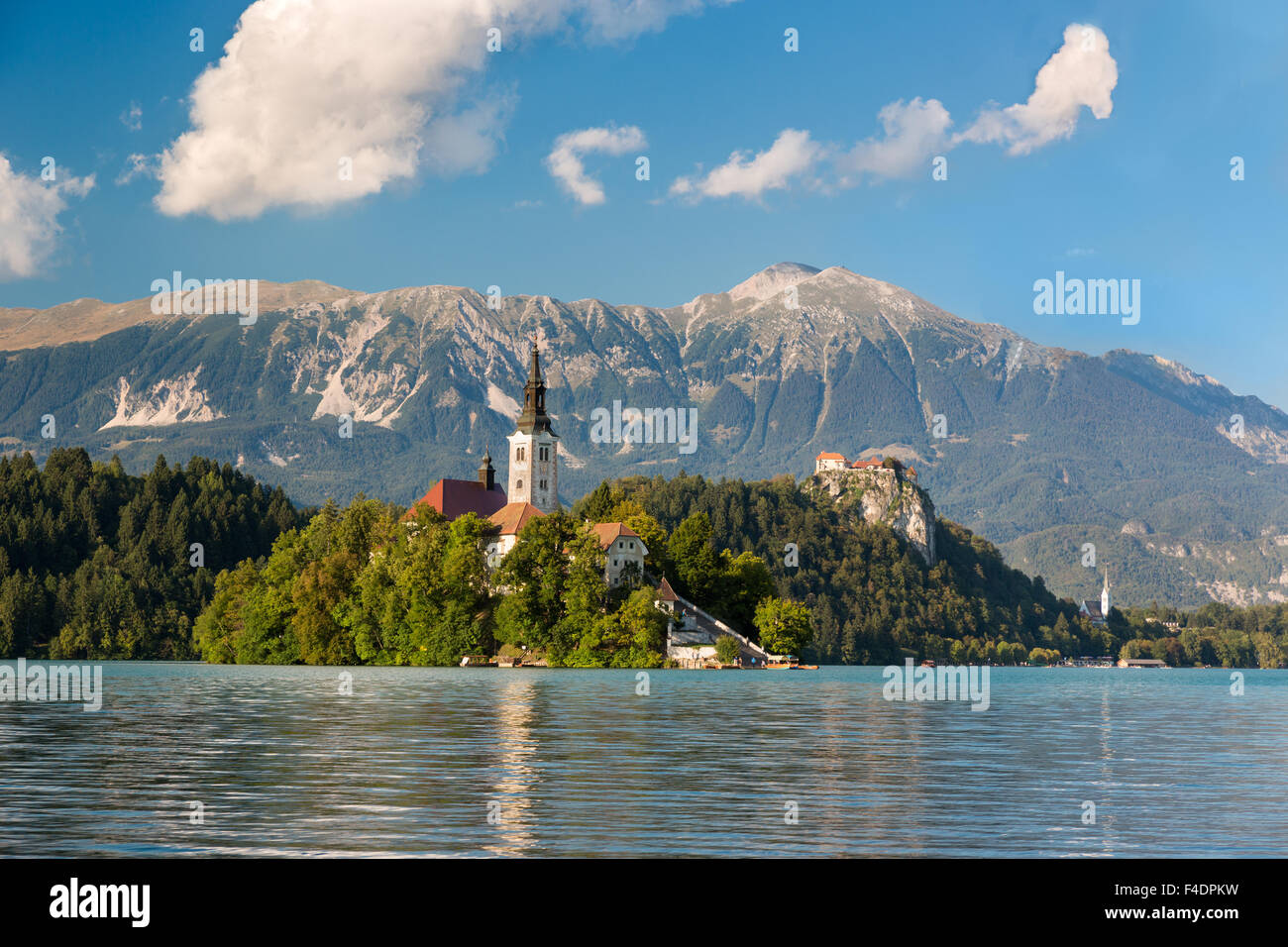 Isola del Lago Bled in una giornata di sole, Slovenia Foto Stock