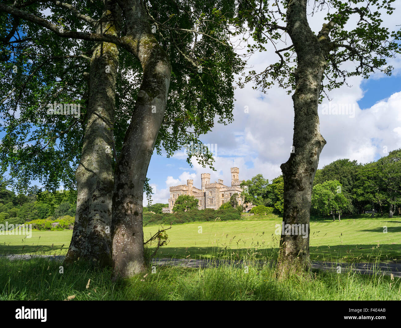 Stornoway, la più grande città. Il castello di Lews e giardini, ora museo e parte del castello di Lews College. (Grandi dimensioni formato disponibile) Foto Stock