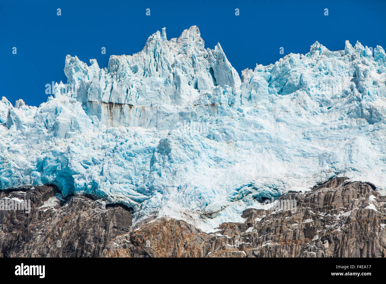 Il centro-sud della Alaska Kenai Peninsula. Terminale del ghiacciaio di nord-ovest sul fiordo Nord-occidentale. Foto Stock