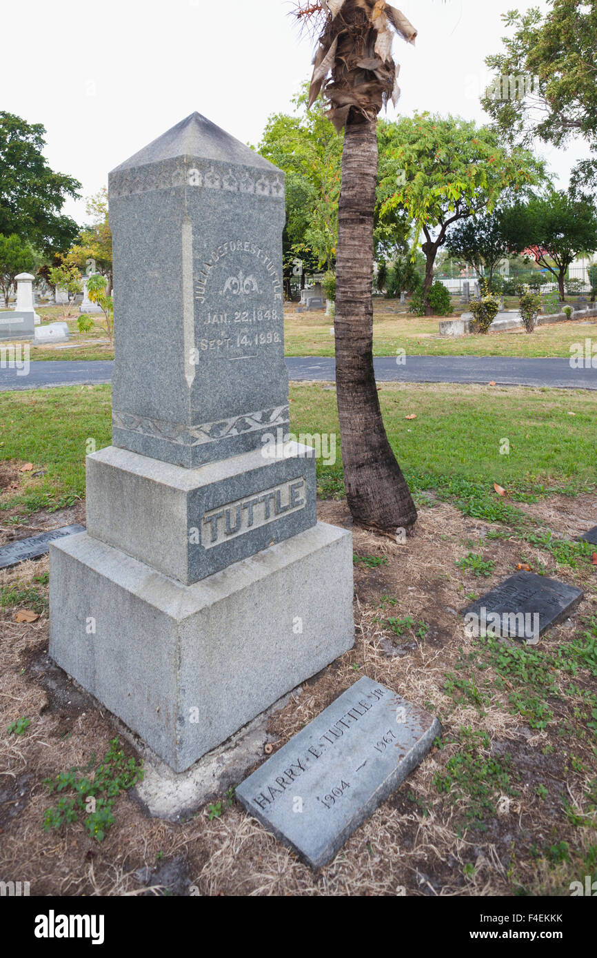 Stati Uniti d'America, Florida, Miami Miami città cimitero, tomba di Julia Tuttle, sviluppatore di moderna Miami. Foto Stock