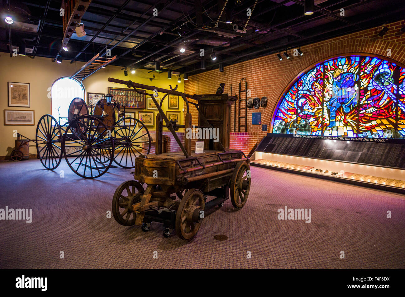 Stati Uniti d'America, Pennsylvania, Philadelphia, per vigili del fuoco Hall Museum, apparecchiature antincendio Foto Stock