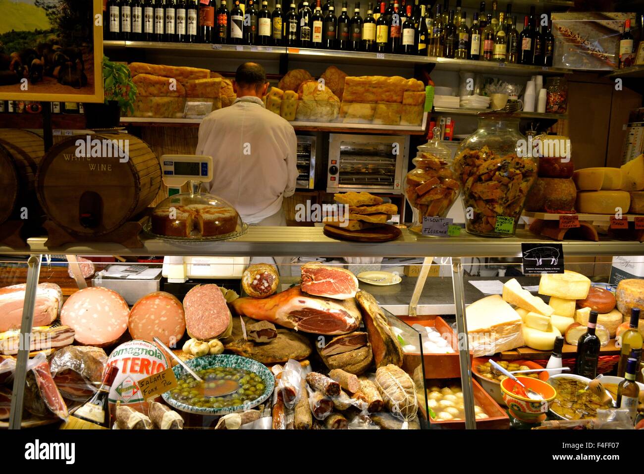 Contatore di delicatessen in Firenze Italia Foto Stock