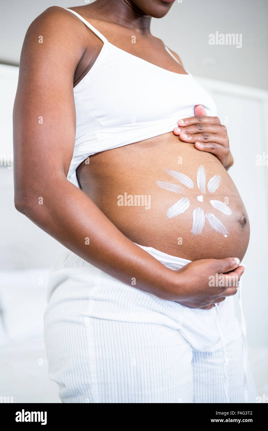 Close up di stomaco in gravidanza Foto Stock