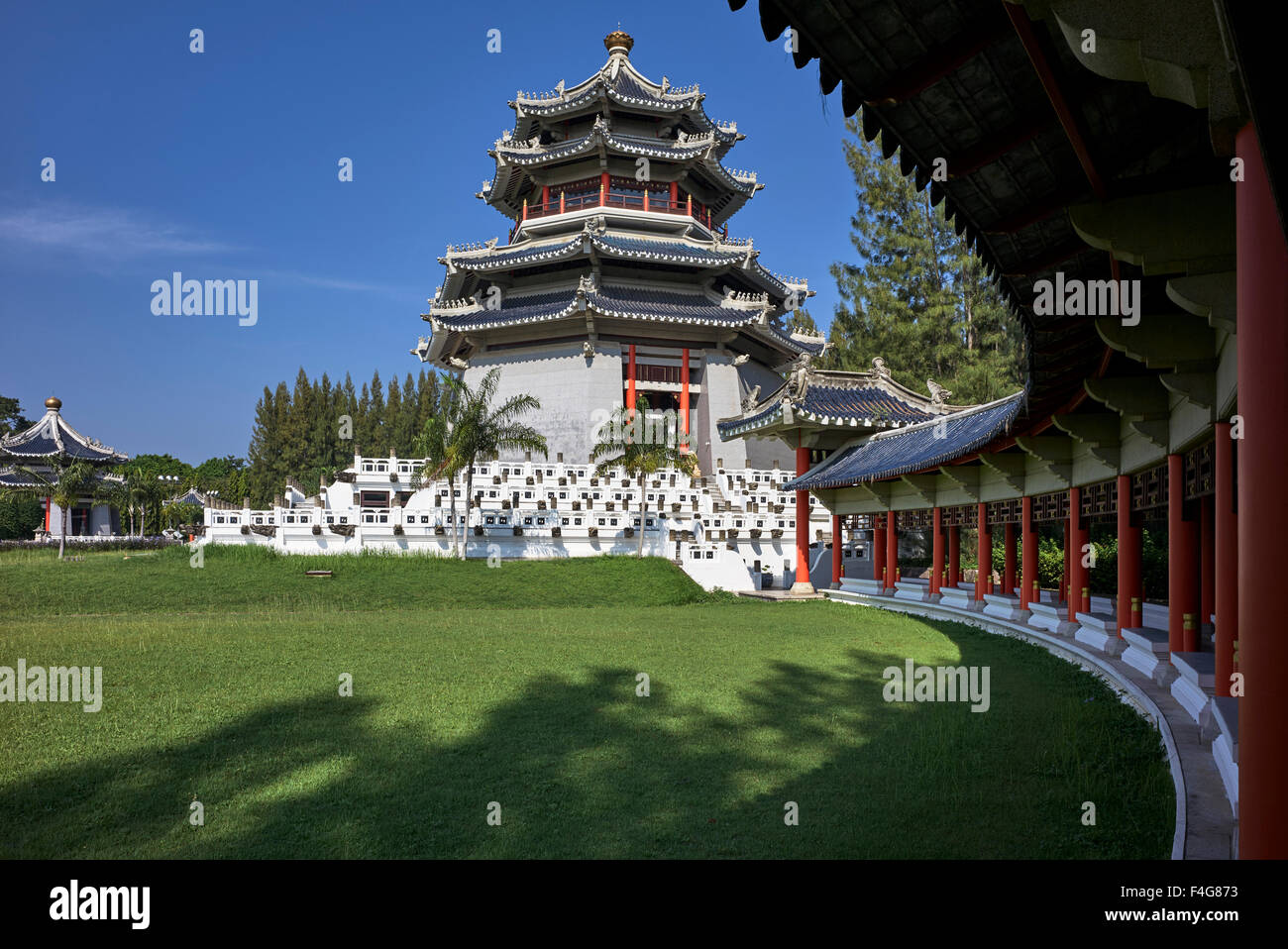 La pagoda cinese e colonna architettonica dettaglio il 'Romance dei Tre Regni' eredità e cultura venue Pattaya Thailandia SUDEST ASIATICO Foto Stock