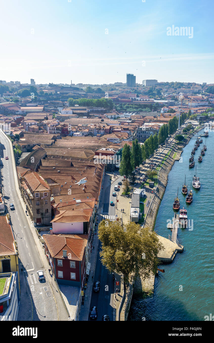 Vista aerea di Gaia, il vino di porto capitale dal Ponte Luis i bridge. Ottobre, 2015. Porto, Portogallo. Foto Stock