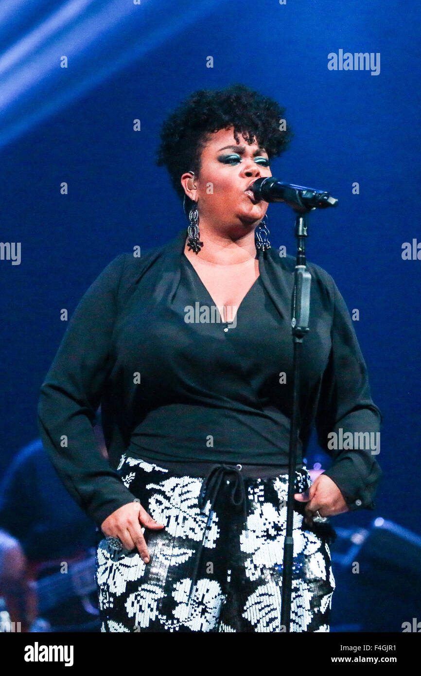 JILL SCOTT porta il suo 2015 Summer Tour alla Durham Performing Arts Center di Durham, NC. Foto Stock