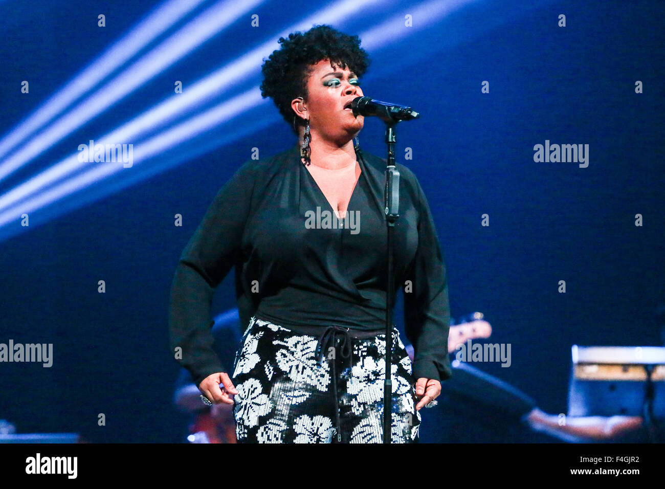 JILL SCOTT porta il suo 2015 Summer Tour alla Durham Performing Arts Center di Durham, NC. Foto Stock
