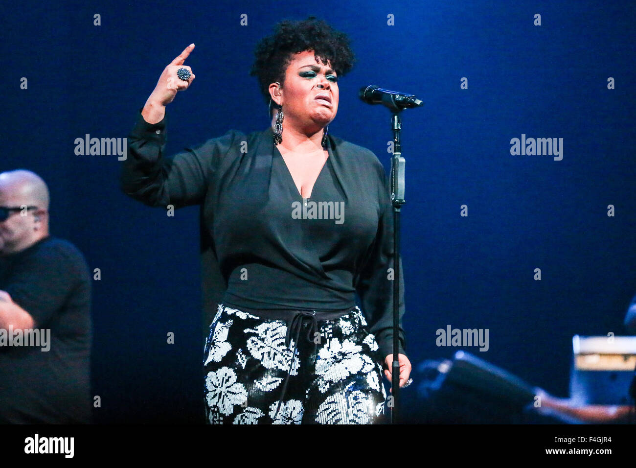 JILL SCOTT porta il suo 2015 Summer Tour alla Durham Performing Arts Center di Durham, NC. Foto Stock