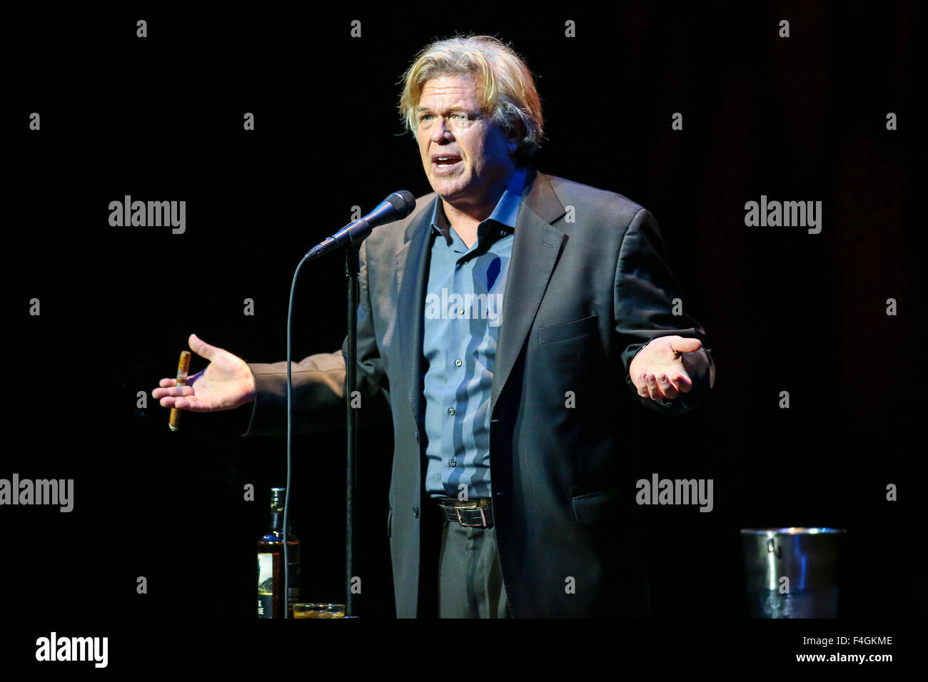 RON WHITE porta il suo Tour 2013-2014 alla Durham Performing Arts Center di Durham, NC. Foto Stock