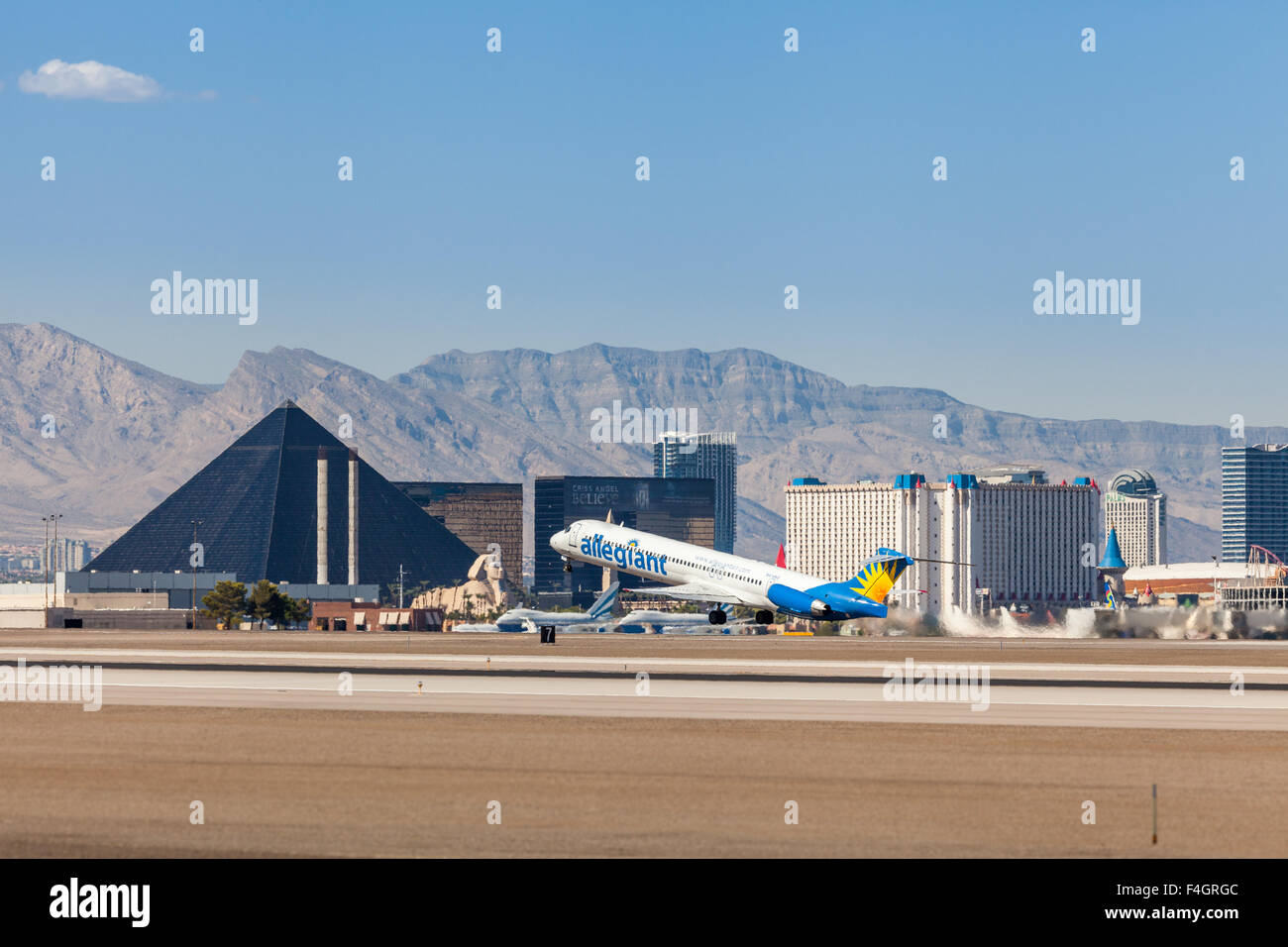 Sistema Allegiant di decollare da Las Vegas all'Aeroporto Internazionale di McCarran Foto Stock