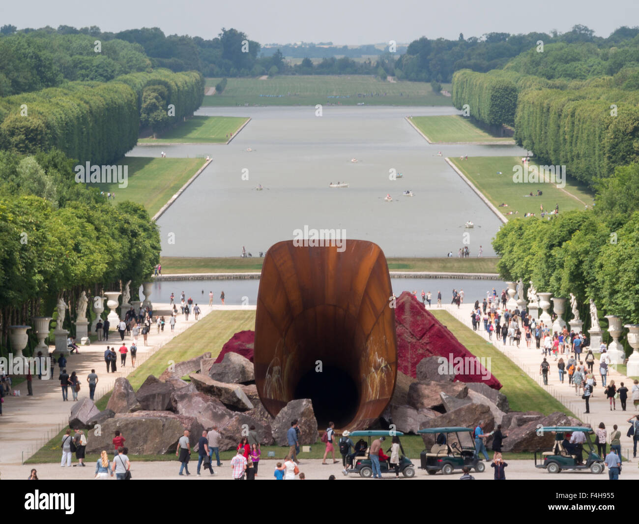 Angolo sporco Anish Kapoor l'installazione nei giardini di Versailles Foto Stock