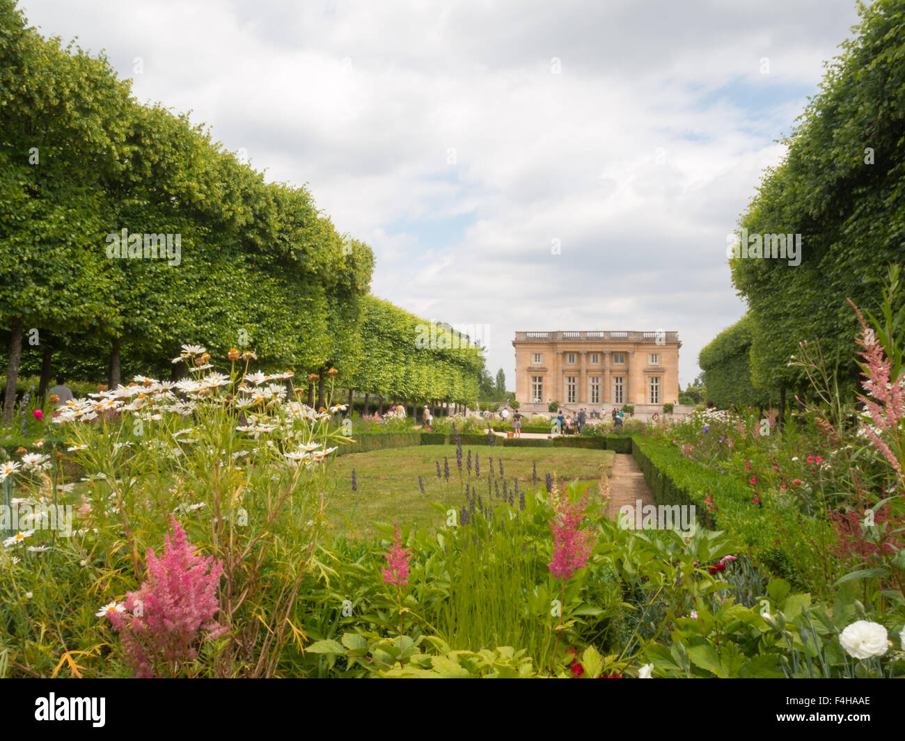Il Petit Trianon edificio e giardino Foto Stock