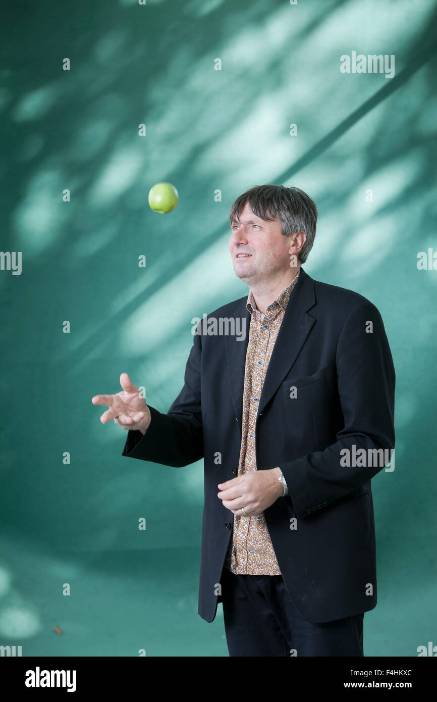 Simon Armitage, il poeta inglese, drammaturgo e romanziere, all'Edinburgh International Book Festival 2015. Edimburgo, Scozia. 27 Agosto 2015 Foto Stock