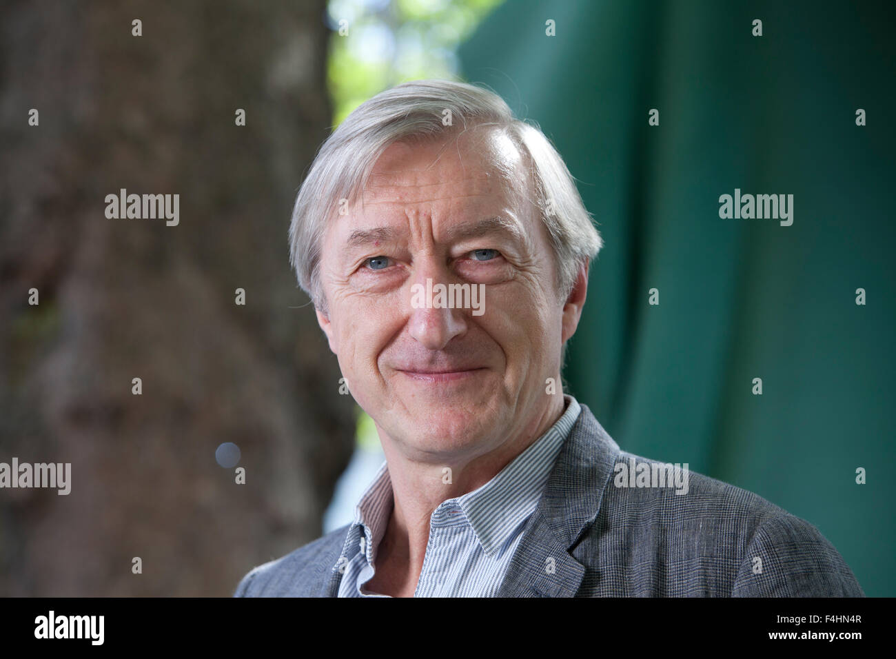 Patrick Julian Barnes, la Booker prize-winning, inglese autore al Edinburgh International Book Festival 2015. Edimburgo, Scozia. Il 25 agosto 2015 Foto Stock