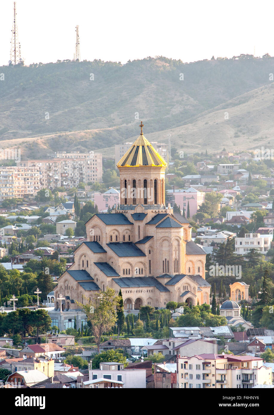La Cattedrale della Trinità di Tbilisi (aka Tsminda Cattedrale di Sameba) la principale cattedrale di Tbilisi, capitale della Georgia. Foto Stock