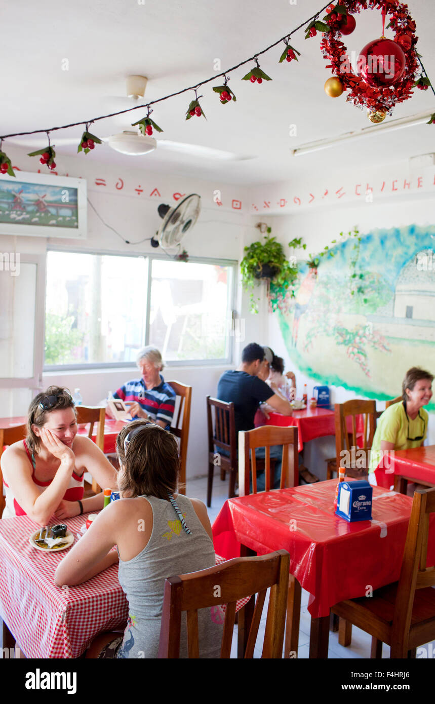 Interno del ristorante El Loncheria Poc-Choc. Isla Mujeres, Messico. Foto Stock