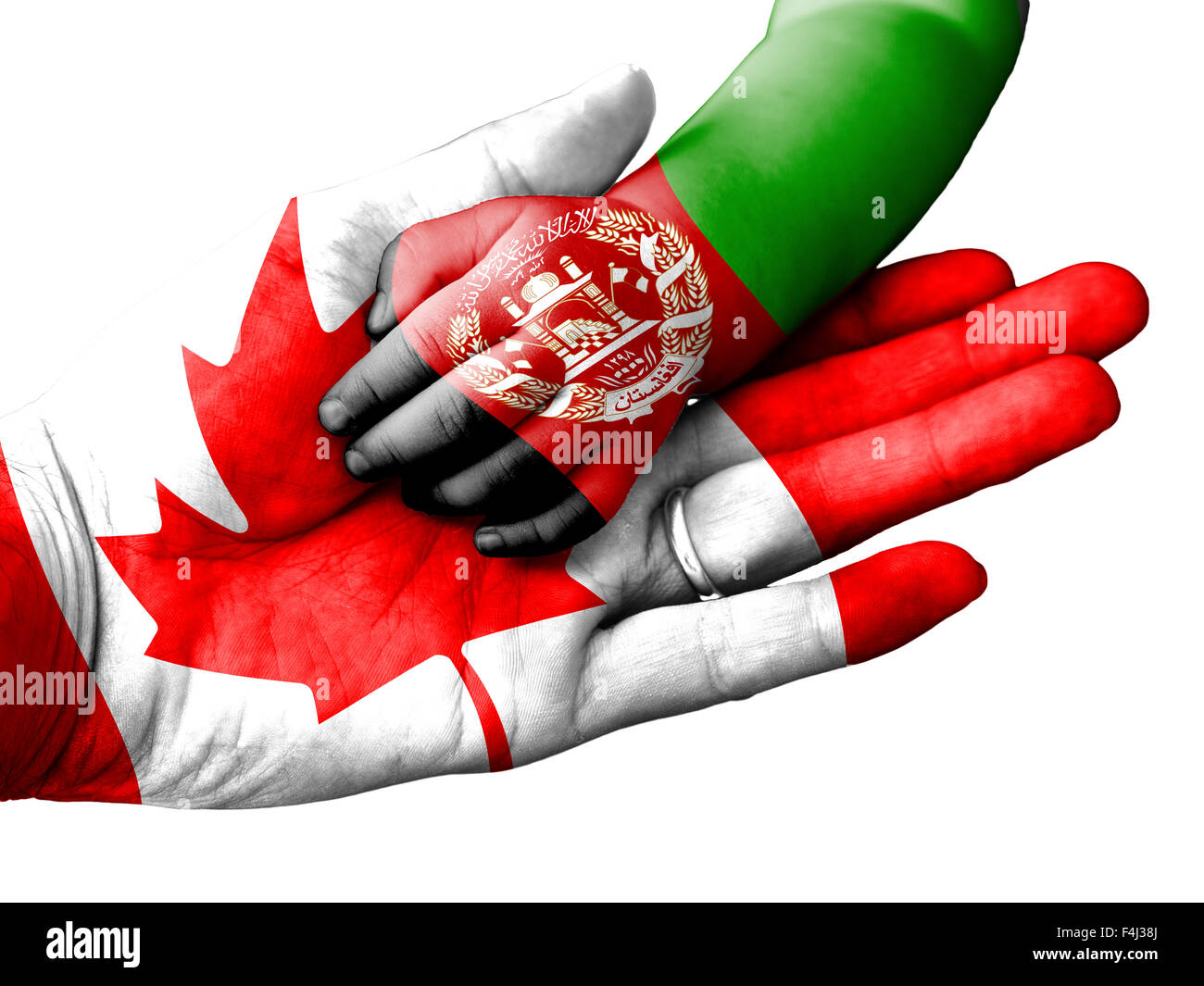 Bandiera del Canada sovrapposta la mano di un uomo adulto tenendo una mano del bambino con la bandiera dell'Afghanistan sovrastampata Foto Stock