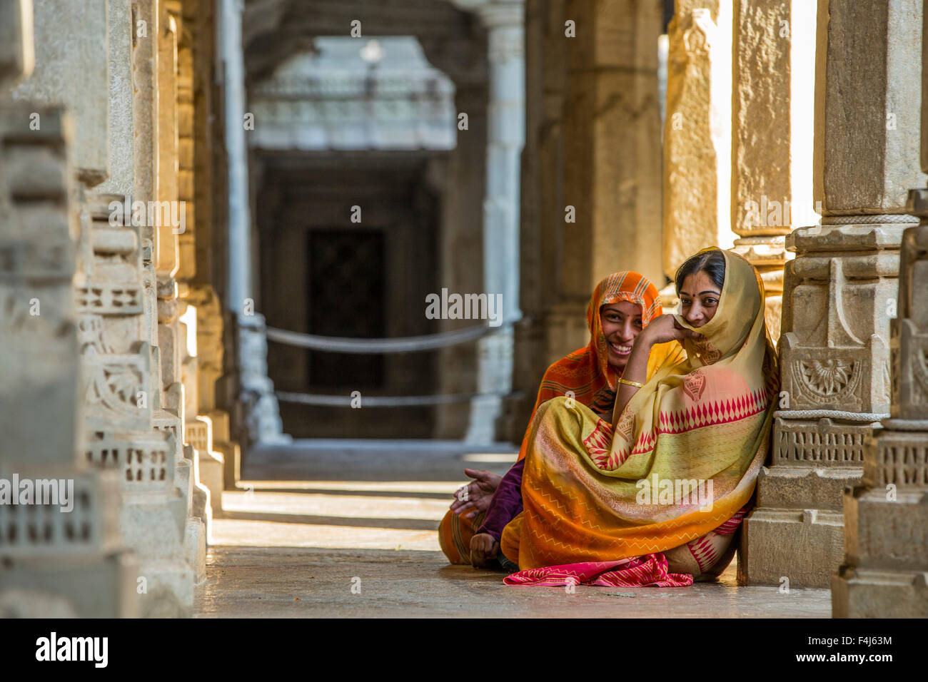 Tempio di Ranakpur, Udaipur, Rajasthan, India, Asia Foto Stock