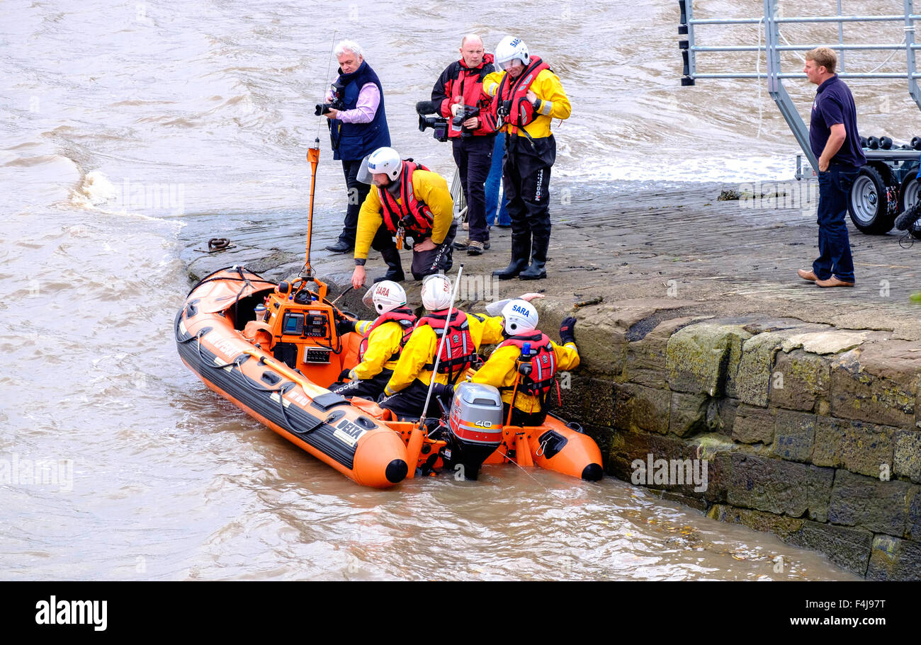 Sara (Severn Area associazione Rescue' ) scialuppa di salvataggio al molo nel Beachley Gloucestershire. Sara ora hanno una nuova imbarcazione di salvataggio Foto Stock