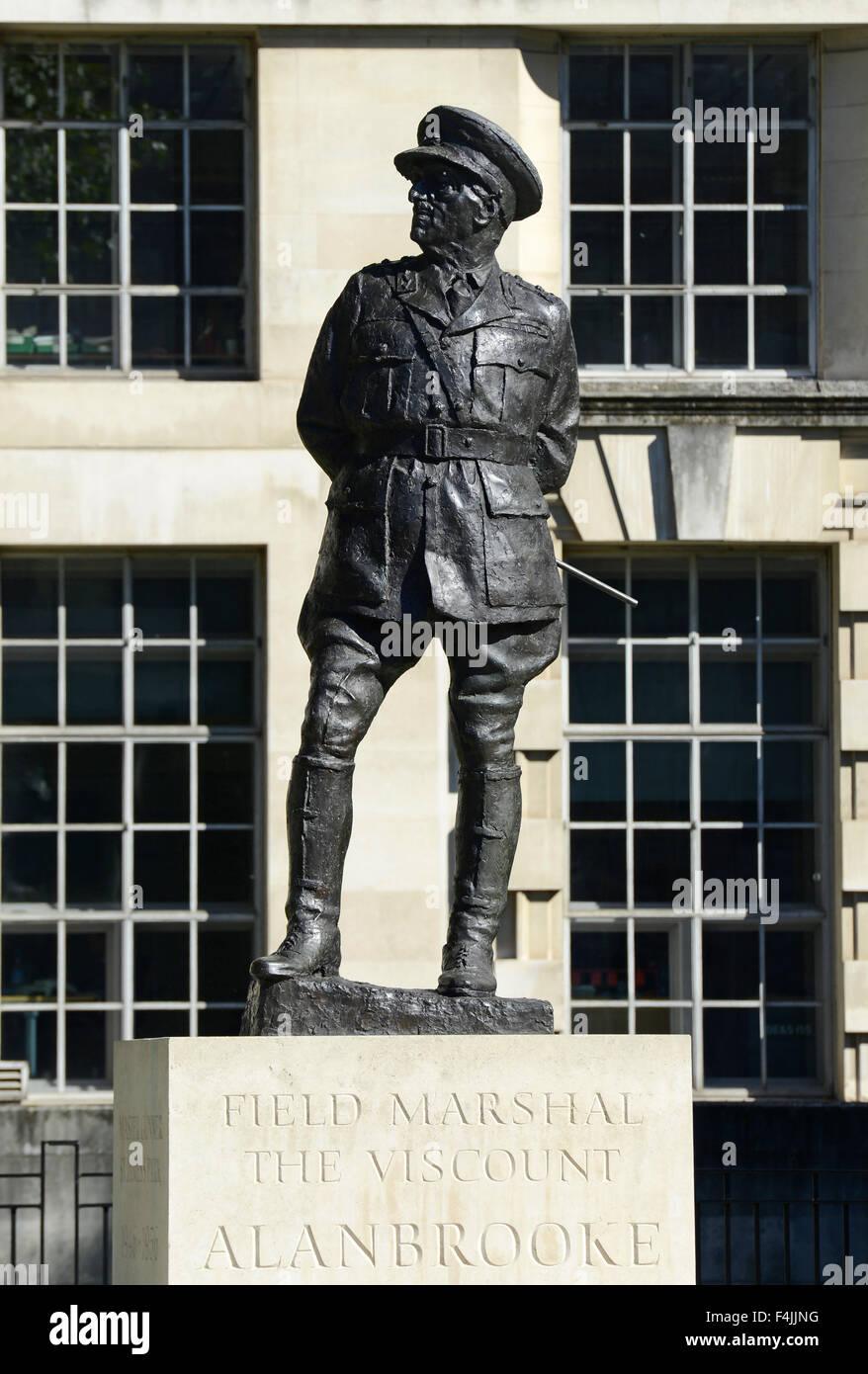 Statua del maresciallo di campo Alan Brooke, Whitehall, Londra, Gran Bretagna, Regno Unito Foto Stock