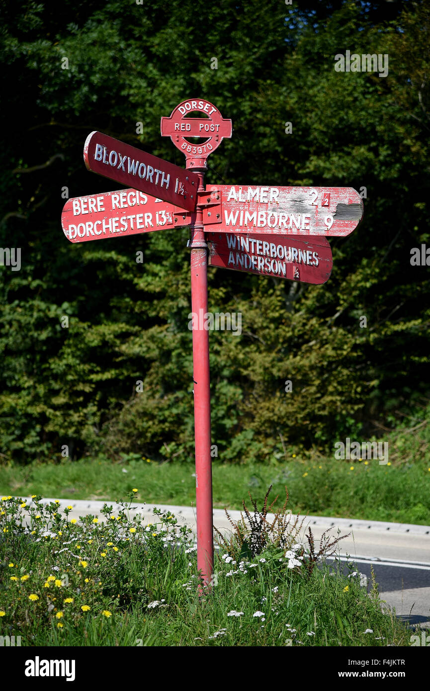 Red dito post nel Dorset, in Gran Bretagna, Regno Unito Foto Stock