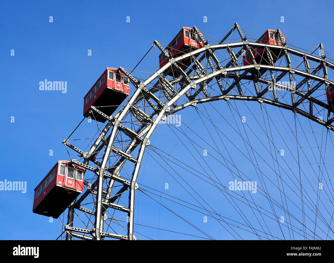 La ruota gigante o 'Wiener Riesenrad' che presenti nel film Il terzo uomo a parco Prater di Vienna in Austria. Foto Stock